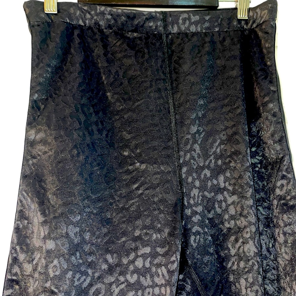 Victoria Secret black leopard mesh leggings size L